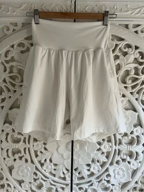 NWT Halara SoftlyZero Airy High Waisted Flowy Shorts White Size Small